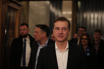 (ANALIZA) Golob premagal Janšo, a izgubil večino: Svoboda z vodenjem mešane vlade tvega politično preživetje