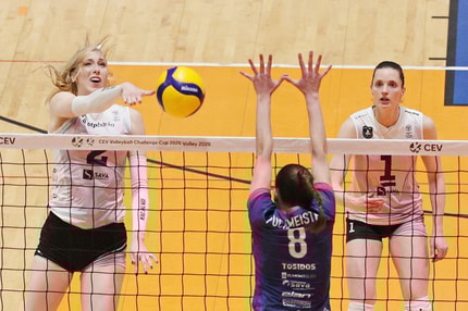 Mariborčanke korak do finala: Po mrku v prvem nizu boljše nadaljevanje