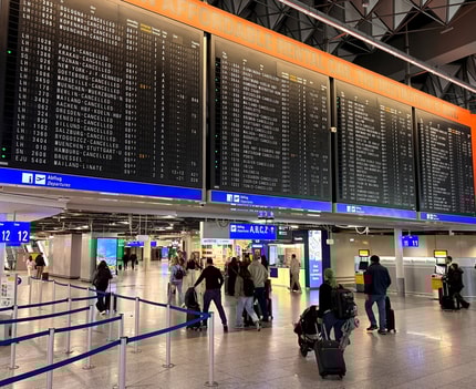 (TEMA) Razmere so negotove, a Slovenci veliko potujejo: Zna se zgoditi, da se bo ponovil scenarij iz obdobja pandemije