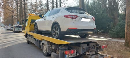 Sodba v primeru maseratija: Furs je ukrepal prepozno, zato je "pregon" zoper nekdanja zakonca Snežič zastaral