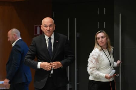 Janez Janša: SDS še ni odločena, da za vsako ceno sestavi vlado