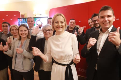Kdo bo na Ptuju poskušal speljati županski stolček Nuški Gajšek?