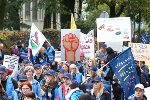 Interventni zakon: Se bo razprava že v začetku mandata premaknila na ulice?