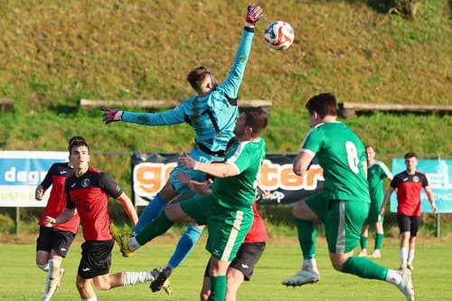 Nižje nogometne lige: Kdo bo nadaljeval zmagoviti niz?