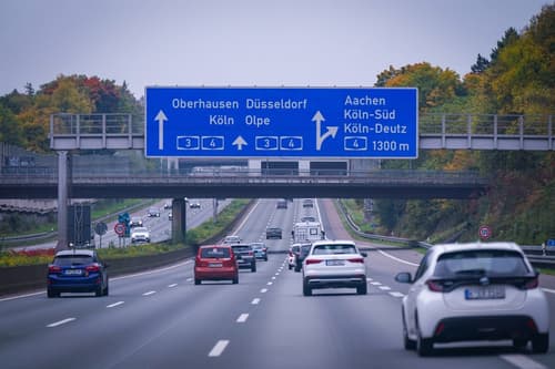 Ker tega ni vedel, je zaradi uvoza avtomobila plačal kazen v višini 30 tisoč evrov