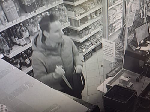 Mariborski ropar z nožem v priporu, k prijetju pripomogel policist v prostem času