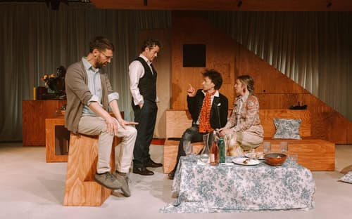 Pred premiero: Kakšno ime pa je to?!