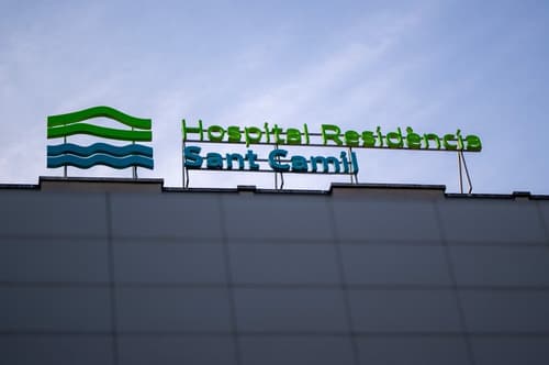 "Preprosto želim oditi v miru in nehati trpeti." V Španiji po smrti mlade ženske ogorčenje in razprave o evtanaziji