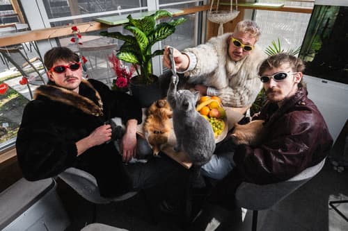 DEMM izdali prvenec brez enega hita, a z vsemi komadi