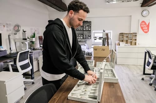 (FOTO) Iz Rač do Amerike: Kako je Erik Pečovnik zgradil uspešno podjetje brez začetnega kapitala