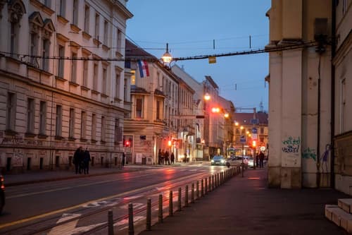 Toliko znaša povprečna plača v Zagrebu, je vaša podobna?