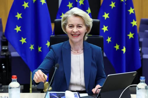 (REKLI SO) Mojca Pišek: Kriza je s stališča bruseljskih elit perfektna