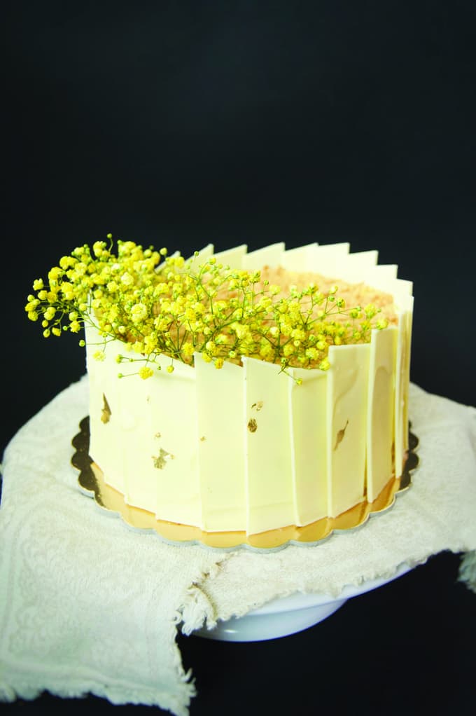 Ni ovir in meja pri peki tort
