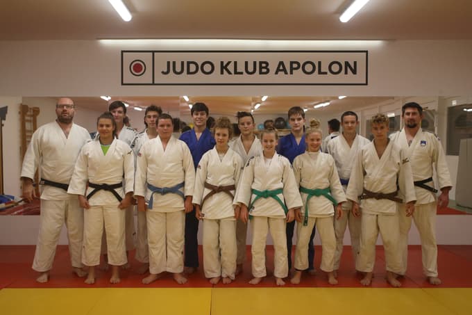 Del tekmovalne vrste JK Apolon Foto: Tadej Regent