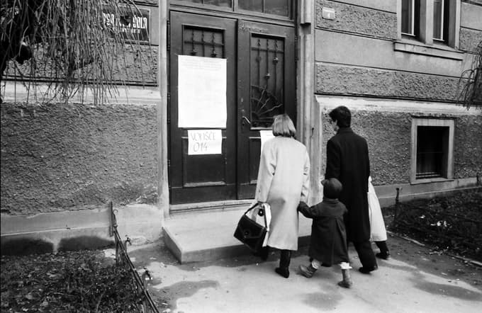 Prihod na volišče Foto: Sherpa