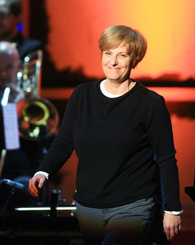 (INTERVJU) Mateja Koležnik: Kot da živimo v cyber srednjem veku. Moč in znanje skritim elitam in kruha in iger eksploatiranim masam