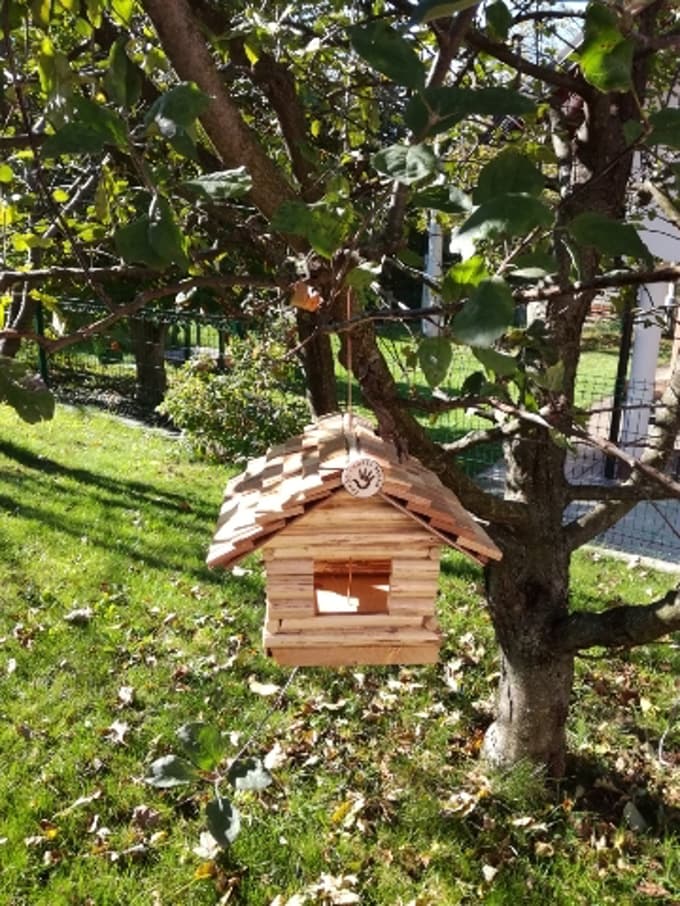 Andrej Pegan si želi, da bi vsaka slovenska hiša imela njegovo ptičjo hiško. Foto: Osebni arhiv