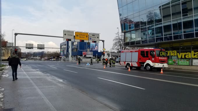 (FOTO) Znan je vzrok eksplozije na glavni celjski avtobusni postaji, tri osebe poškodovane