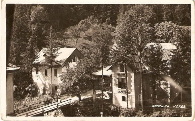 Gostilna Kores v Puščavi na razglednici iz leta 1930. Foto: arhiv Franca Verovnika
