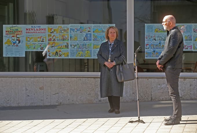 Razstavo sta odprla podžupanja Alenka Iskra in direktor Zavoda Pip Bojan Golčar.