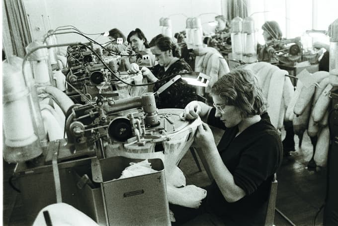 Tovarna nogavic Polzela leta 1966 Foto: Dragiša MODRINJAK