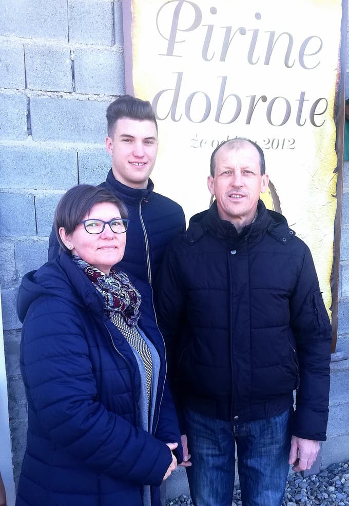 Kmetija Žitnik: Ob bolezni v družini je padla odločitev o kmetovanju po ekoloških načelih