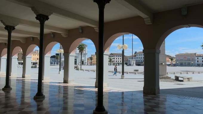 Popolna Pamanova
 