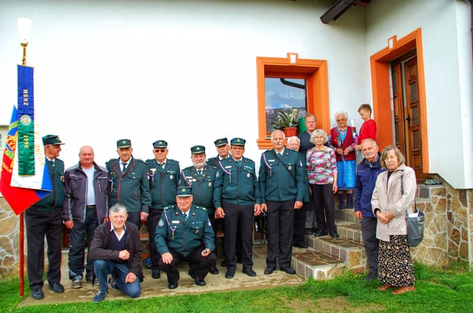 Slovesnost pri domačiji Hošteter minulo soboto Foto: Špela Pokeržnik