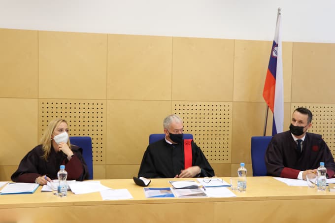 Senat finalnega tekmovanja Študentske pravde: Vesna Gorjup Zupančič, Anton Panjan in Slavko Vesenjak 