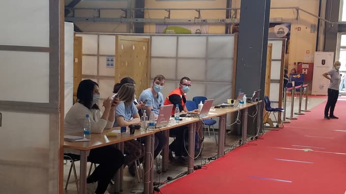 Medicinska zdravniška podpora za cepljenje proti covidu-19 Foto: Gordana POSSNIG