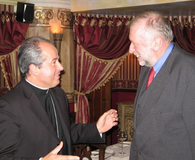 Jesen 2005, nuncij v Ukrajini Jurkovič in takratni slovenski zunanji minister  Dimitrij Rupel na obisku v Kijevu.