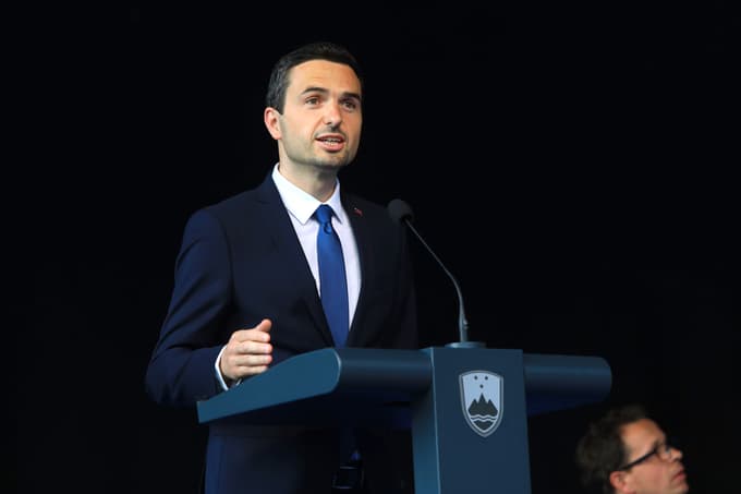 Obrambni minister Matej Tonin