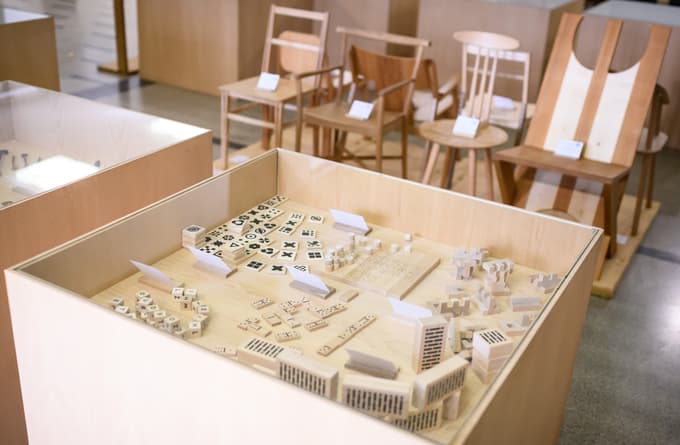 V Cankarjevem domu v Ljubljani je na ogled že 13. razstava Čar lesa, katere organizator je Franc Pohleven.