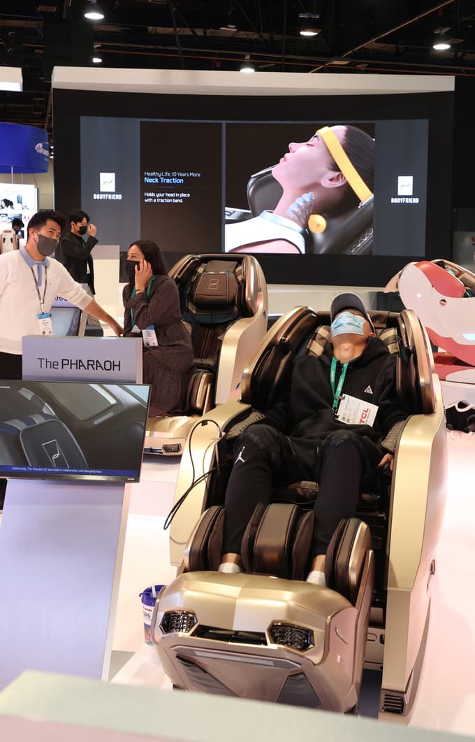 Bodyfriend masažni stol. 