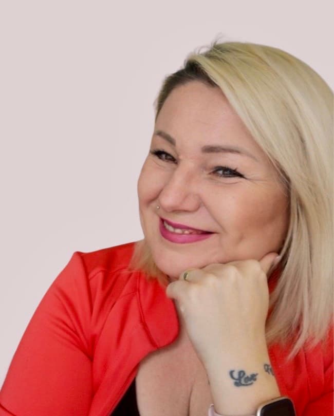 Mojca Žižek Mesarec, nepremičninska posrednica: "Vsaka napaka lahko kupca v najboljšem primeru stane ogromno živcev, v najslabšem primeru pa zajeten kup denarja."