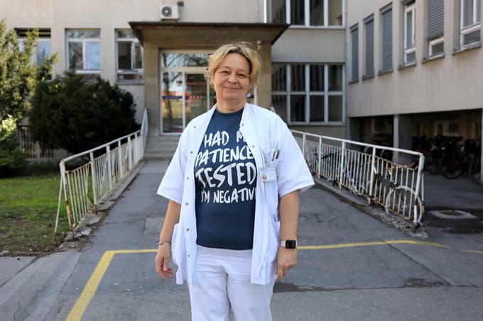 Vodja strokovne skupine za covid-19 pri ministrstvu za zdravje Mateja Logar