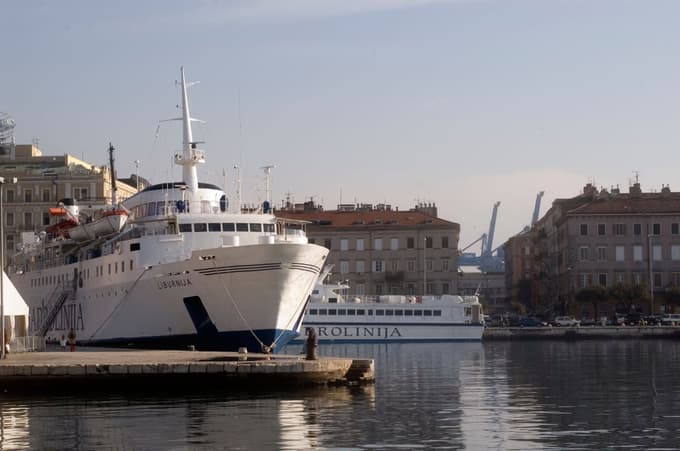 Rijeka, Jadrolinija, morje, Hrvaška, trajekt