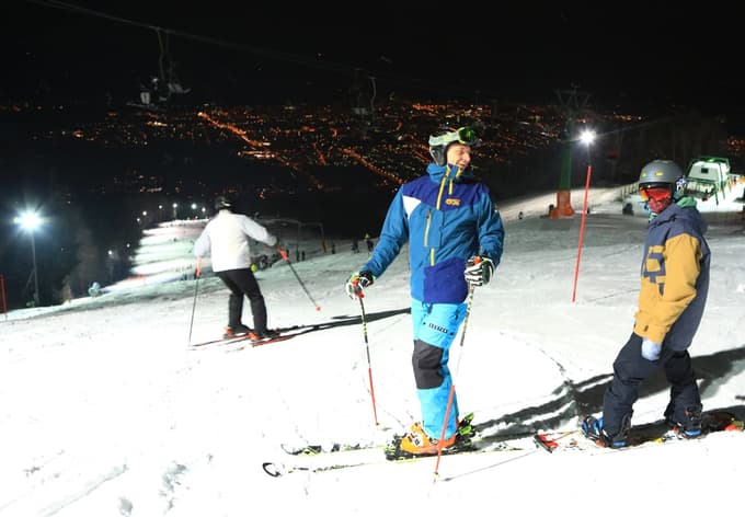 Posebnost Mariborskega Pohorja je nočna smuka v dolino, ko to omogočajo razmere.