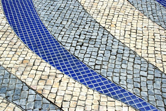 (FOTO) Polepšajte vrt z mozaikom iz kamenčkov