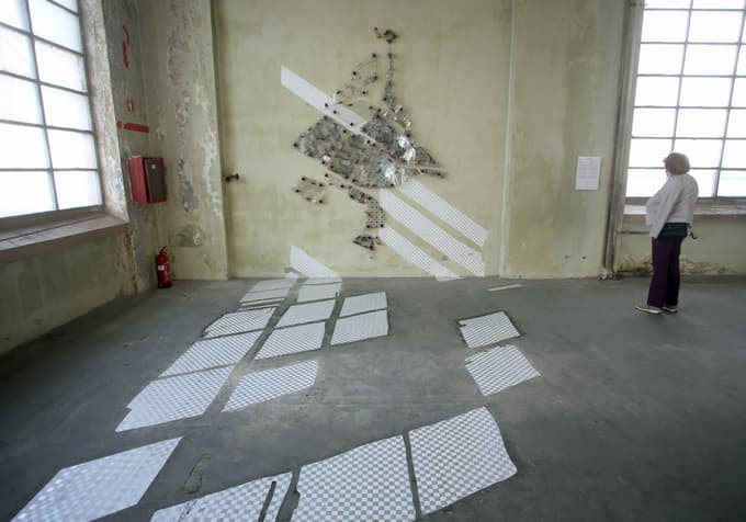 Inštalacija mlade umetnice Janje Kosi