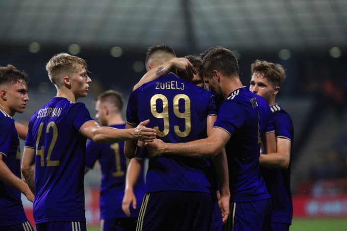 (FOTO) Uspešen uvod vijoličastih v novo sezono, a prednost v Erevanu bo majhna