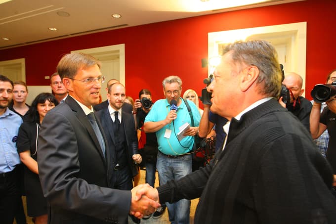 Miro Cerar in Zoran Janković sta z novima strankama uspela zmagati na volitvah. Prvi je sestavil vlado, drugemu to ni uspelo.