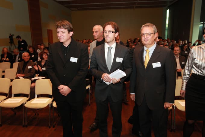 Državljanska lista se je na volitvah leta 2011 prebila v državni zbor, na volitvah leta 2014 pa je iz njega izpadla. Na fotografiji Janez Šušteršič, Gregor Virant in Marko Pavliha.