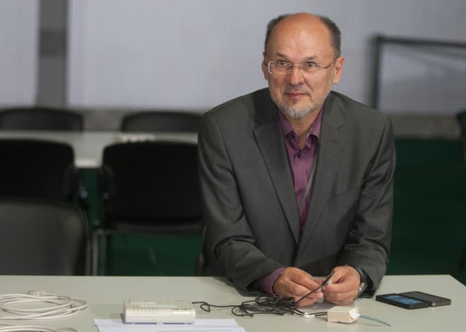 Jelko Kacin (znova) uradni govorec vladnega kriznega štaba