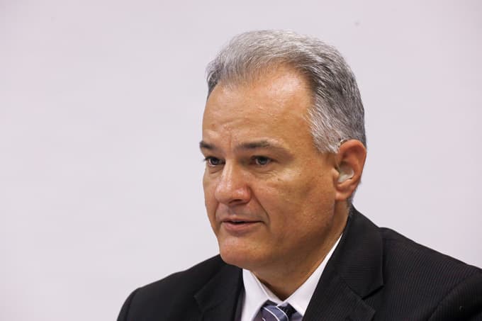 "Zakon omogoča kompenzacijo naše invalidnosti in nam vsaj deloma omogoča sodelovanje v širši družbi," meni sekretar mariborskega društva gluhih in naglušnih Milan Kotnik.