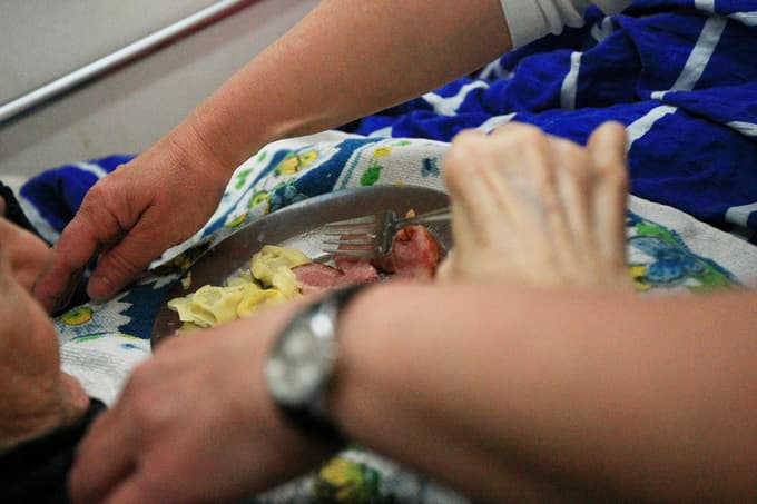 Četudi so invalidi večinoma zadovoljni z rešitvami, ki izhajajo iz zakona o osebni asistenci, nekateri opozarjajo na pomanjkljivosti.