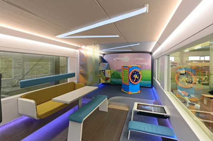 (FOTO) V vlakih prihodnosti fitnes, igralnica, pisarna, masaže