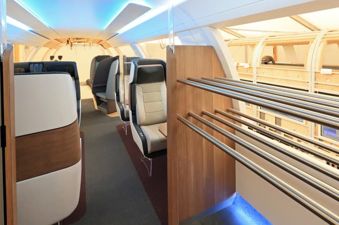 (FOTO) V vlakih prihodnosti fitnes, igralnica, pisarna, masaže