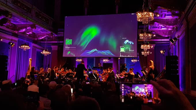 Simfonijo Sound of Light so sinoči premierno zaigrali na Dunaju. 