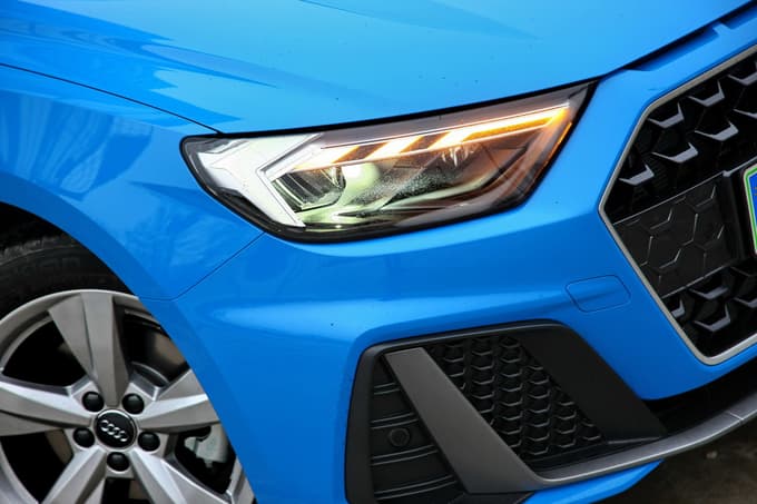 Še vedno majhen, a prestižen